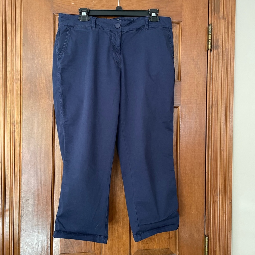Crown & Ivy Navy Blue Capris, Size 12P